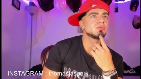 Snapshot of thomas_k7 chatting on May 2026 03:03:02 AM Thomas online show from May 2026 03:03:02 AM