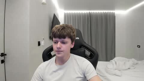 Tomas online show from March 2026 10:49:01 PM