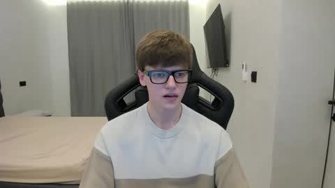 Tomas online show from April 2026 06:17:02 PM