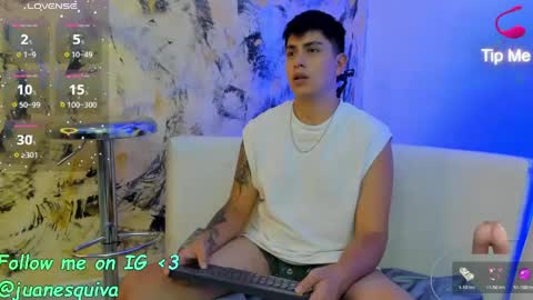 Snapshot of thomas_thundr chatting on May 2026 05:59:02 AM Thomas and Faon online show from May 2026 05:59:02 AM