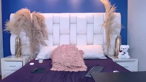 Thomas... online show from February 2025 01:22:01 AM