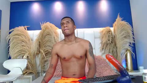 Thomas... online show from February 2025 07:41:02 PM