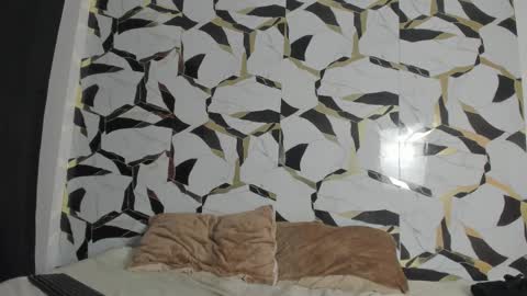 Snapshot of thomasblaze chatting on September 2025 12:40:01 PM thomas online show from September 2025 12:40:01 PM