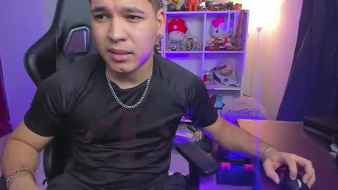 Snapshot of thomascollins__ chatting on February 2026 05:24:01 AM Thomas online show from February 2026 05:24:01 AM