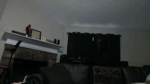 Snapshot of thomasgwhitecft chatting on May 2026 01:16:02 PM FatherTime online show from May 2026 01:16:02 PM