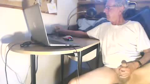 Snapshot of thomasleiber chatting on June 2026 03:55:01 AM Thomas online show from June 2026 03:55:01 AM