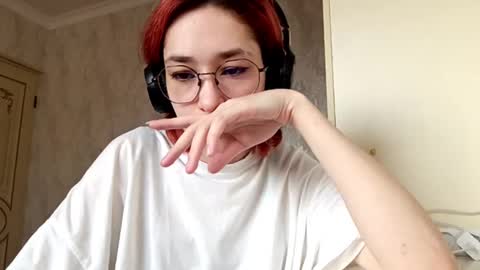 Snapshot of thomasvicknair chatting on November 2025 11:13:02 AM Lina online show from November 2025 11:13:02 AM