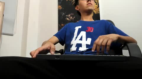 Snapshot of thommy_comp chatting on February 2025 03:45:02 AM thommy comp online show from February 2025 03:45:02 AM