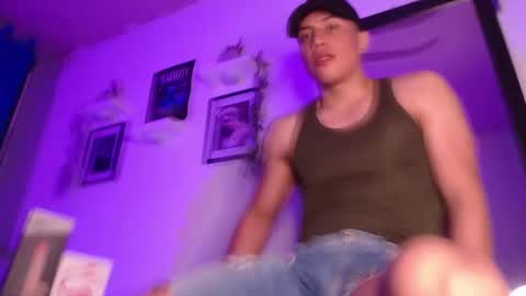 Snapshot of thomsevery_ chatting on December 2024 03:18:02 AM Thoms Every online show from December 2024 03:18:02 AM