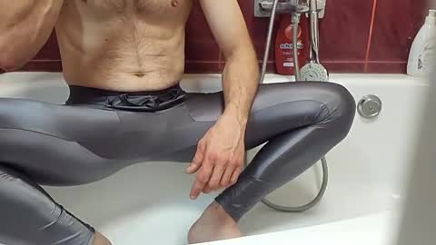 Snapshot of thongsandstockings chatting on November 2025 10:23:01 PM Thongsandstocking online show from November 2025 10:23:01 PM