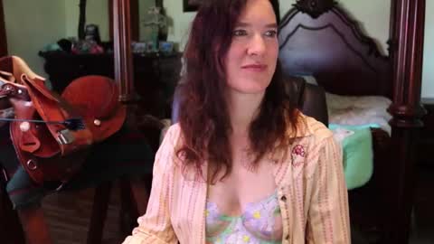 ThornburyRose online show from March 2026 07:09:01 PM