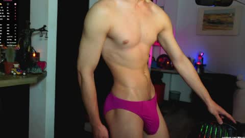 Snapshot of thoroughbredxx chatting on May 2026 03:41:01 PM L e a n d e r 25OFF ON MY OF online show from May 2026 03:41:01 PM