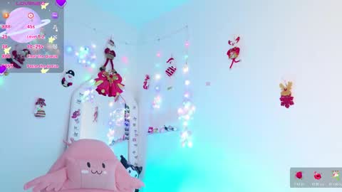 Tiana Le online show from November 2025 11:49:02 PM