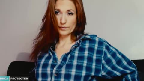 Snapshot of tiannarae chatting on February 2026 02:01:02 AM TIANNA online show from February 2026 02:01:02 AM