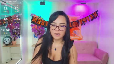 Tiara  online show from November 2025 07:37:01 PM