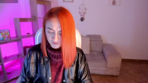 Snapshot of tiarha_ chatting on January 2025 04:01:01 AM Tiarha online show from January 2025 04:01:01 AM