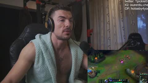 tickle_my_pickle07 online show from December 2024 01:35:02 PM