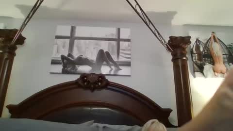 ticklemepink696969 online show from December 2024 04:50:01 PM