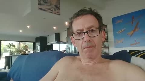 JustMe online show from December 2024 05:07:02 PM