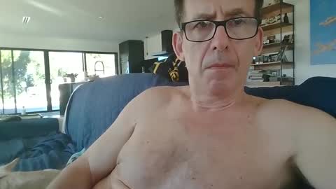 JustMe online show from January 2025 10:35:01 PM