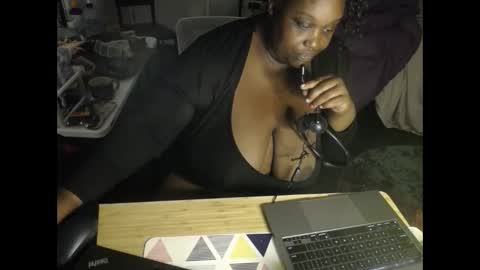 Tierra Henri online show from October 2025 05:48:02 AM