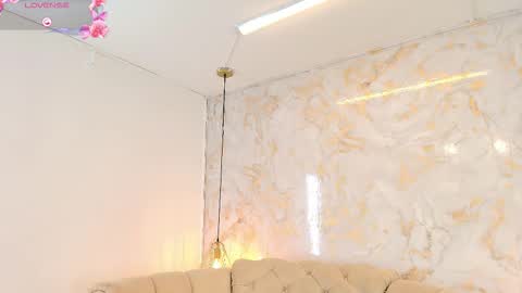 Tifani brown online show from February 2026 11:58:01 AM