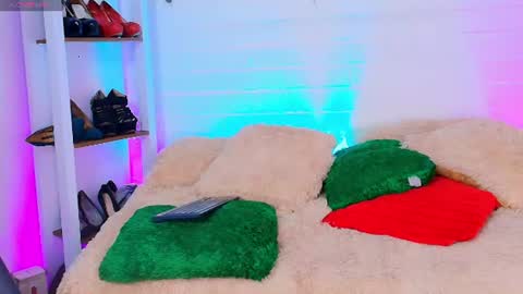 Snapshot of tifanny_nails chatting on June 2026 06:34:01 PM Tifanny Nails online show from June 2026 06:34:01 PM