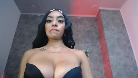 Snapshot of tiffany_1m chatting on December 2024 02:44:01 PM tiffany_1m online show from December 2024 02:44:01 PM