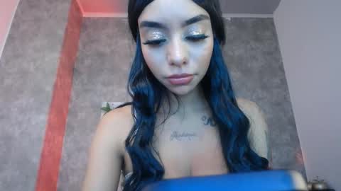 Snapshot of tiffany_1m chatting on December 2024 05:59:02 PM tiffany_1m online show from December 2024 05:59:02 PM