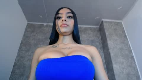 Snapshot of tiffany_1m chatting on January 2025 01:10:02 PM tiffany_1m online show from January 2025 01:10:02 PM