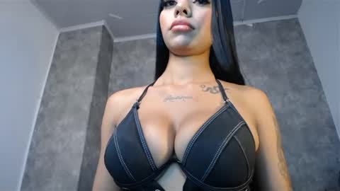 Snapshot of tiffany_1m chatting on January 2025 08:06:02 PM tiffany_1m online show from January 2025 08:06:02 PM