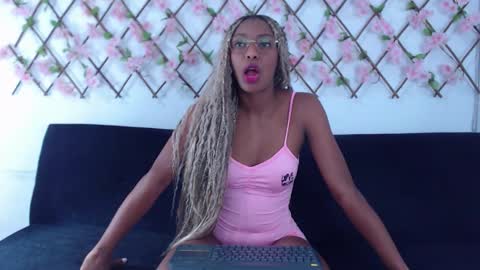 Tiffany online show from March 2026 11:32:02 PM