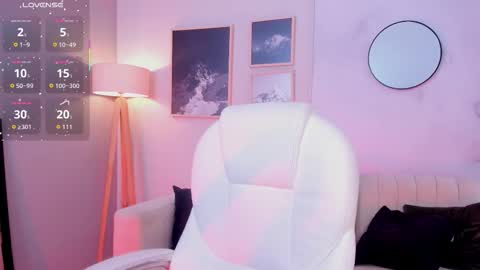 tiffany_low online show from December 2025 01:16:02 PM