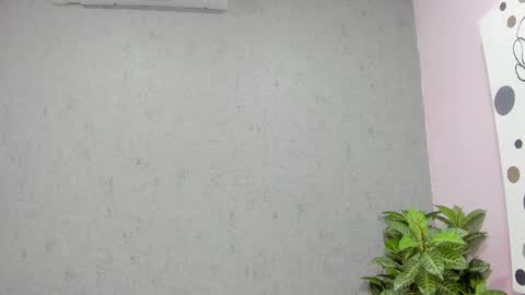 tiffany_mendez online show from November 2025 12:04:02 PM