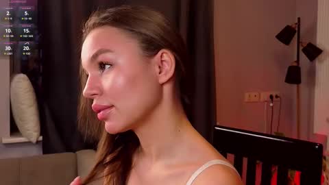 Snapshot of tiffany_sweetie chatting on December 2025 11:37:01 AM Tiffany online show from December 2025 11:37:01 AM