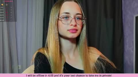 Snapshot of tiffanyhunt chatting on July 2026 03:16:02 PM Tiffany online show from July 2026 03:16:02 PM