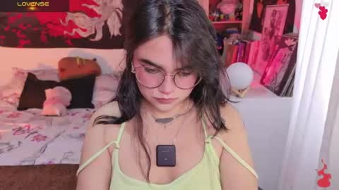 Snapshot of tigerlily__1 chatting on June 2026 09:37:02 PM Lilith online show from June 2026 09:37:02 PM
