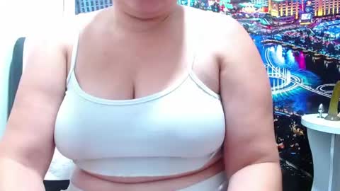 Snapshot of tila_nastyy chatting on June 2026 12:32:02 AM Tila online show from June 2026 12:32:02 AM