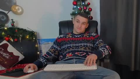 Snapshot of tim_mart chatting on December 2024 05:35:02 PM ask me online show from December 2024 05:35:02 PM