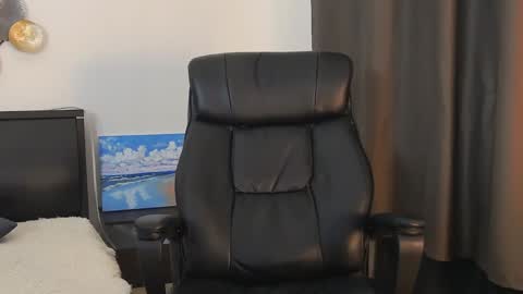 Snapshot of tim_mart chatting on January 2025 08:41:02 AM ask me online show from January 2025 08:41:02 AM