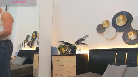 Snapshot of tim_mart chatting on March 2025 02:08:02 PM ask me online show from March 2025 02:08:02 PM