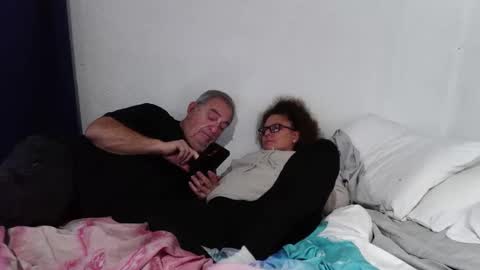 Snapshot of timamanda chatting on October 2025 07:47:02 PM Tim  Amanda online show from October 2025 07:47:02 PM