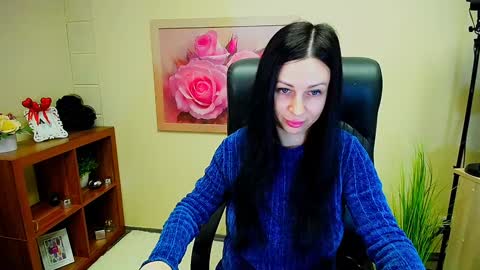 Luisa online show from December 2024 12:05:02 PM