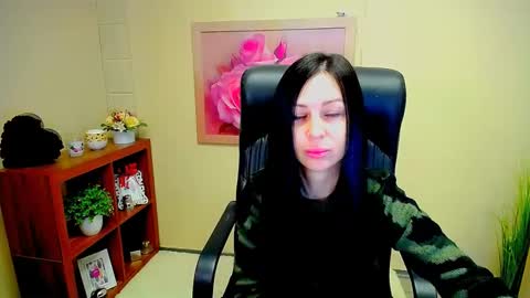 Luisa online show from January 2025 08:19:02 AM