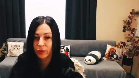 Luisa online show from February 2025 08:37:02 AM