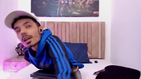 Evans  online show from December 2025 04:19:02 AM