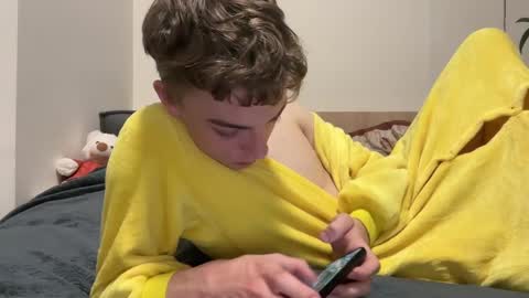 Snapshot of timveret chatting on February 2025 09:43:01 PM Wizard online show from February 2025 09:43:01 PM