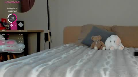 Tina online show from December 2024 08:45:02 AM