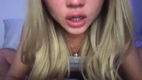 tina_xoxo_ online show from January 2025 07:00:02 AM