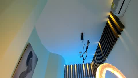 Tina  online show from October 2025 04:05:01 AM